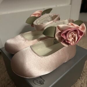Stuart Weitzman Baby Jana Shoes - Size 4